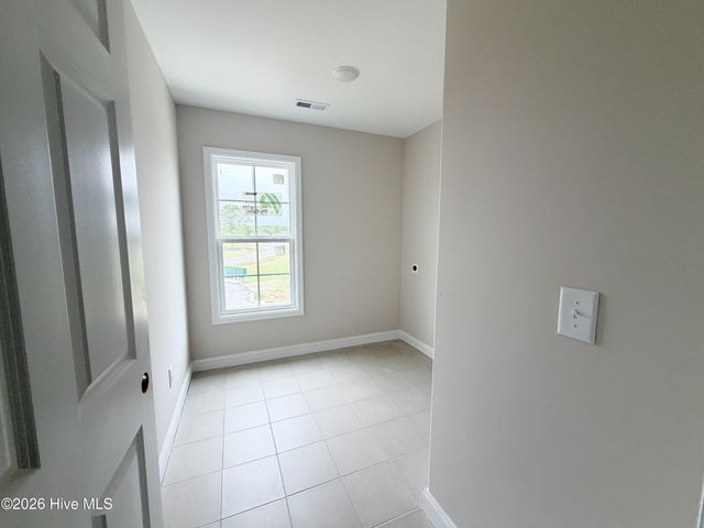 102 Rolling Water Lane, Swansboro, NC 28584