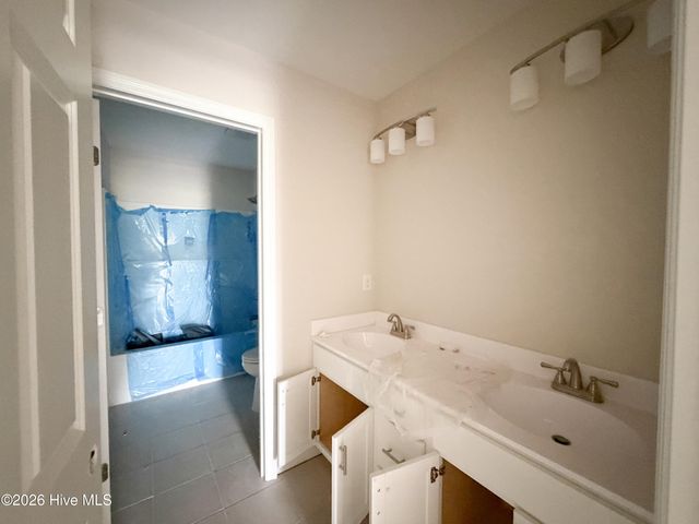 102 Rolling Water Lane, Swansboro, NC 28584