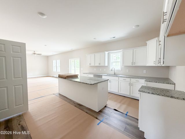 102 Rolling Water Lane, Swansboro, NC 28584