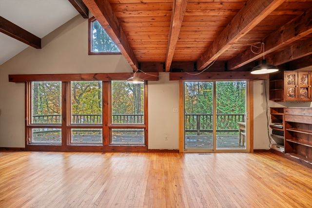 55 Putney Road, Leverett, MA 01054