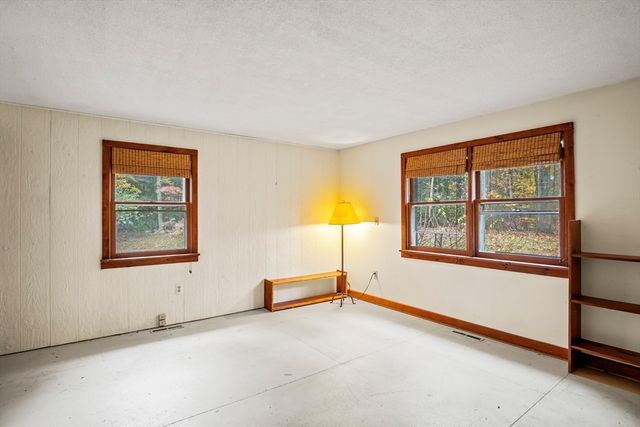 55 Putney Road, Leverett, MA 01054