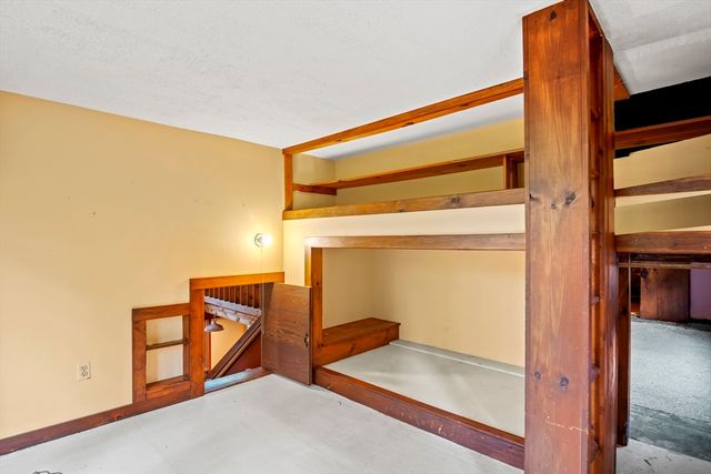 55 Putney Road, Leverett, MA 01054