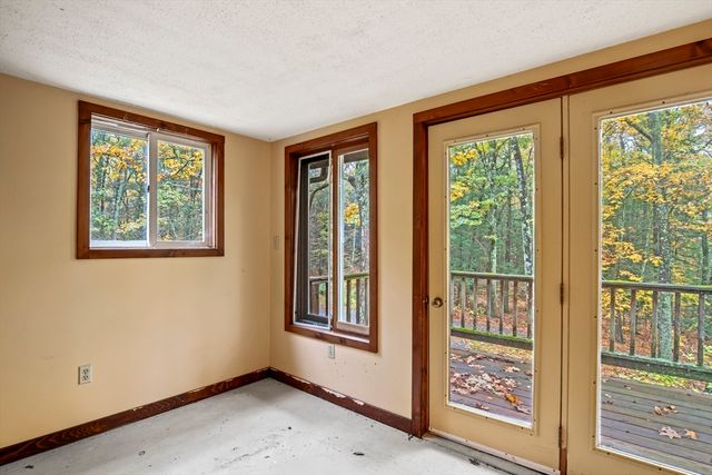 55 Putney Road, Leverett, MA 01054