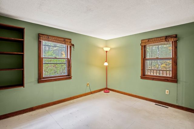 55 Putney Road, Leverett, MA 01054