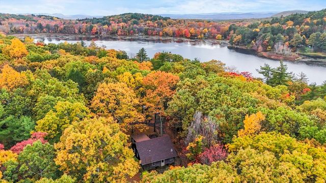 55 Putney Road, Leverett, MA 01054