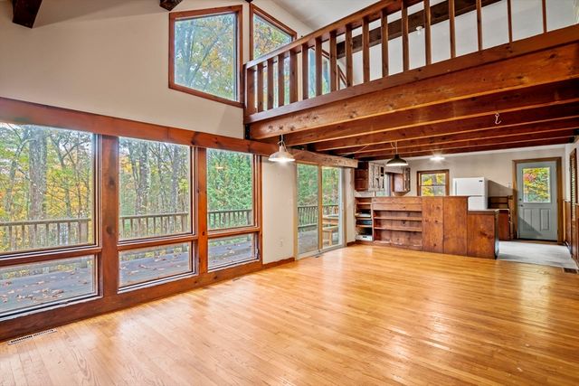 55 Putney Road, Leverett, MA 01054