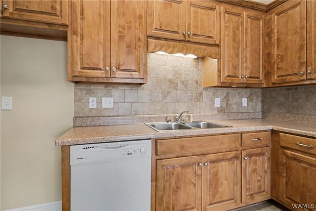 12609 Mill Creek, Northport, AL 35473