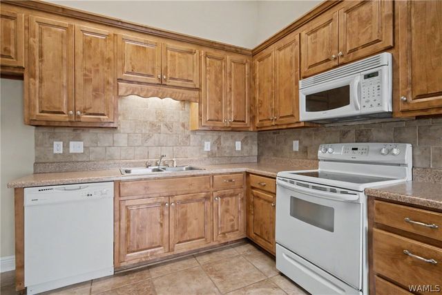 12609 Mill Creek, Northport, AL 35473