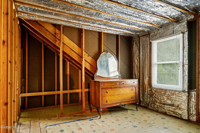 1021 Dunnsville Road, Rotterdam, NY 12306