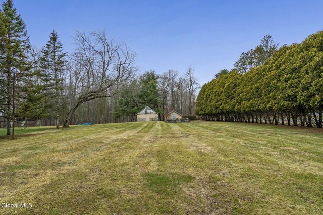 1021 Dunnsville Road, Rotterdam, NY 12306