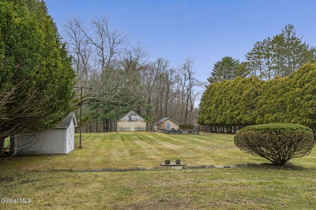 1021 Dunnsville Road, Rotterdam, NY 12306