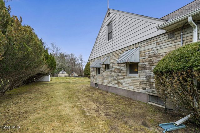 1021 Dunnsville Road, Rotterdam, NY 12306