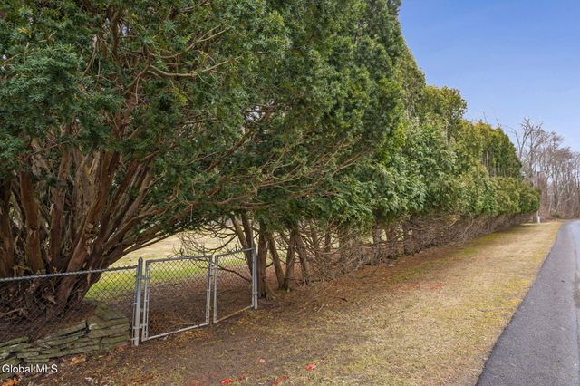 1021 Dunnsville Road, Rotterdam, NY 12306