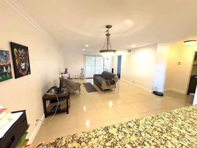 1400 NW 45th Street B7, Deerfield Beach, FL 33064