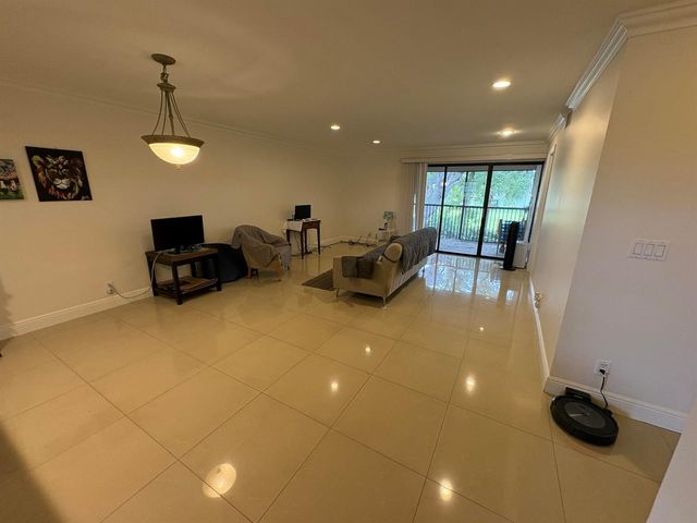 1400 NW 45th Street B7, Deerfield Beach, FL 33064