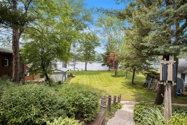 4253 Indian Isle, Battle Creek, MI 49017