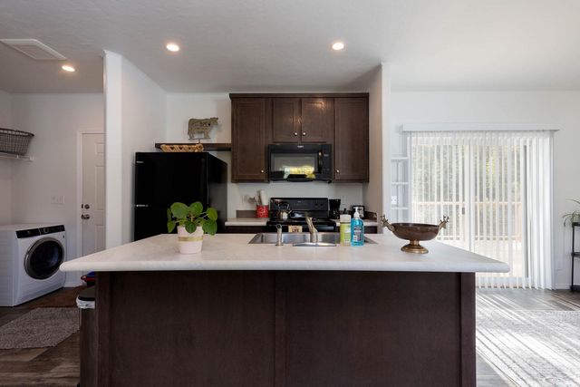 4440 Northport Waneta Rd, Northport, WA 99114