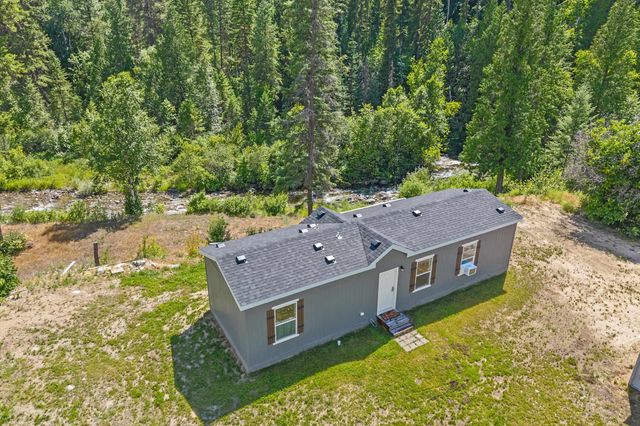 4440 Northport Waneta Rd, Northport, WA 99114