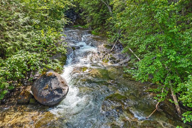 4440 Northport Waneta Rd, Northport, WA 99114