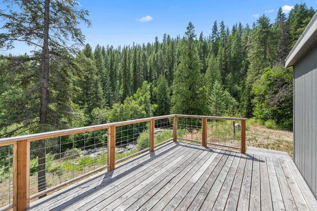 4440 Northport Waneta Rd, Northport, WA 99114