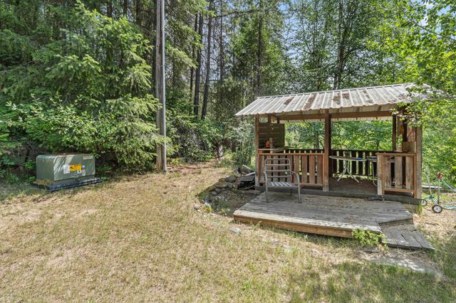 4440 Northport Waneta Rd, Northport, WA 99114