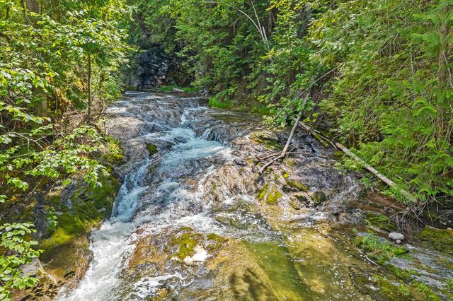 4440 Northport Waneta Rd, Northport, WA 99114