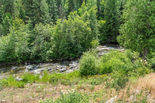 4440 Northport Waneta Rd, Northport, WA 99114