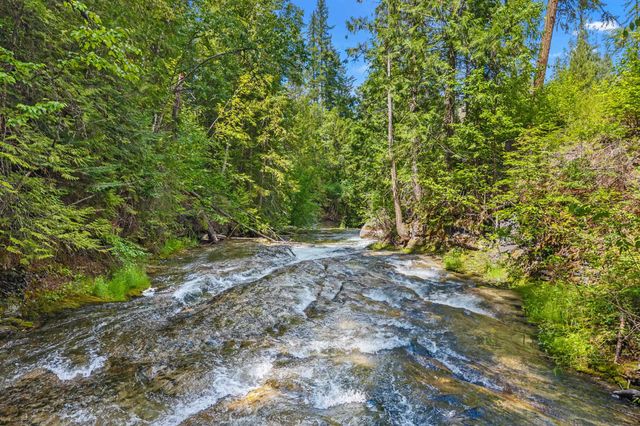 4440 Northport Waneta Rd, Northport, WA 99114