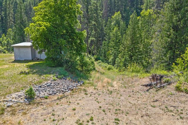 4440 Northport Waneta Rd, Northport, WA 99114