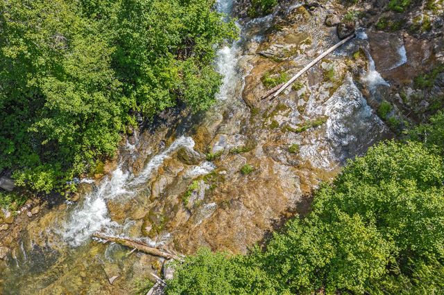 4440 Northport Waneta Rd, Northport, WA 99114