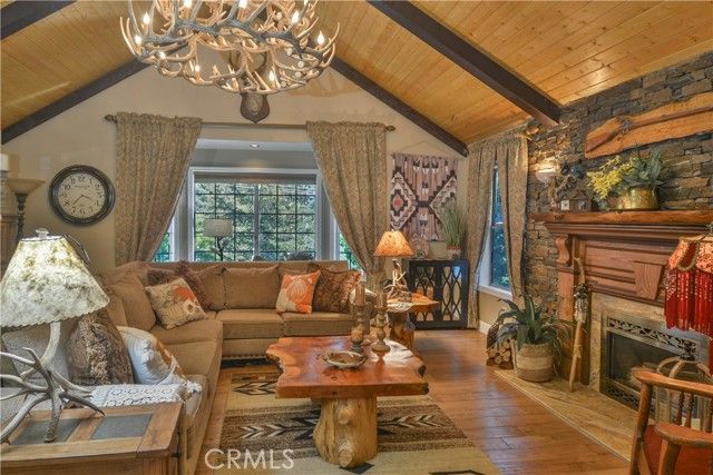 196 N Fairway Drive, Lake Arrowhead, CA 92352