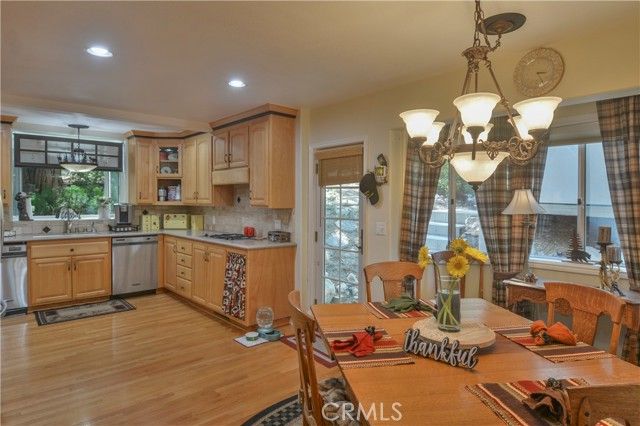 196 N Fairway Drive, Lake Arrowhead, CA 92352