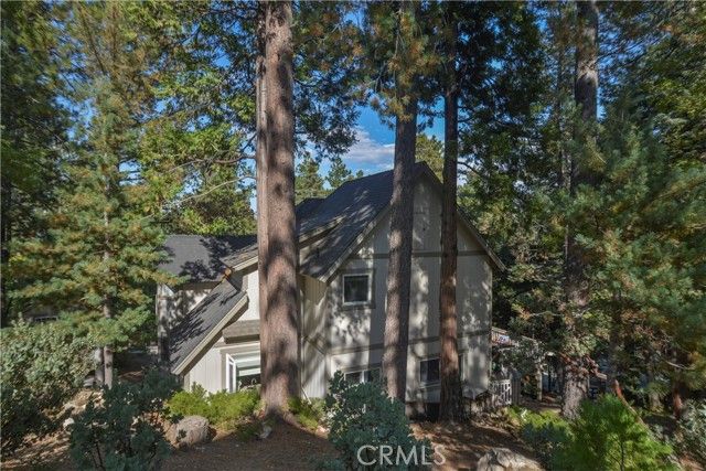 196 N Fairway Drive, Lake Arrowhead, CA 92352
