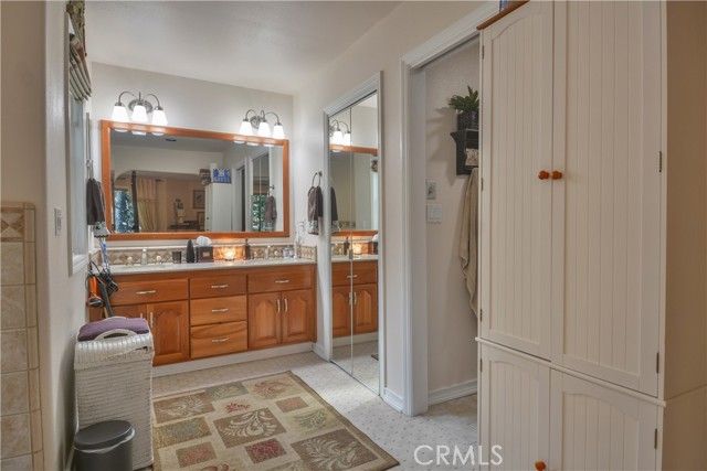 196 N Fairway Drive, Lake Arrowhead, CA 92352