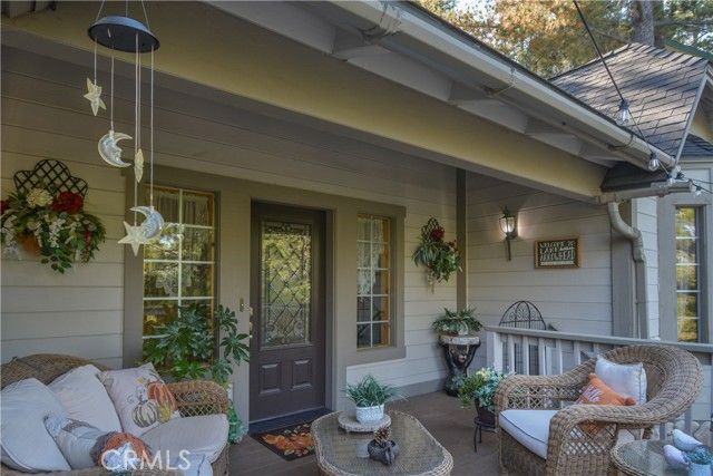 196 N Fairway Drive, Lake Arrowhead, CA 92352