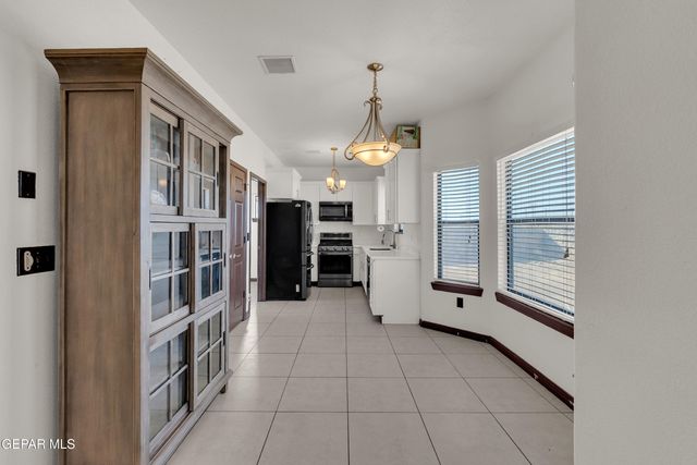 209 SUN VIEW Lane, El Paso, TX 79928