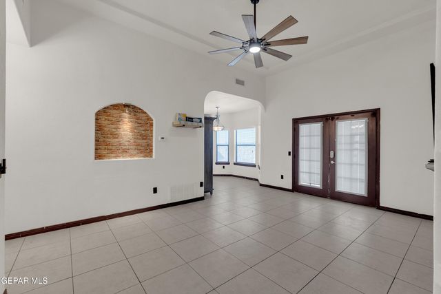 209 SUN VIEW Lane, El Paso, TX 79928