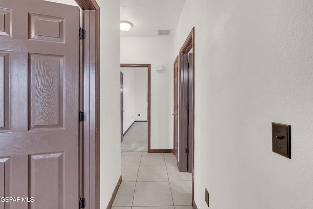 209 SUN VIEW Lane, El Paso, TX 79928