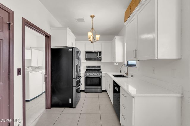 209 SUN VIEW Lane, El Paso, TX 79928