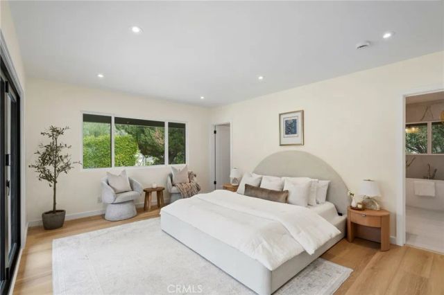 4614 La Subida, Tarzana, CA 91356
