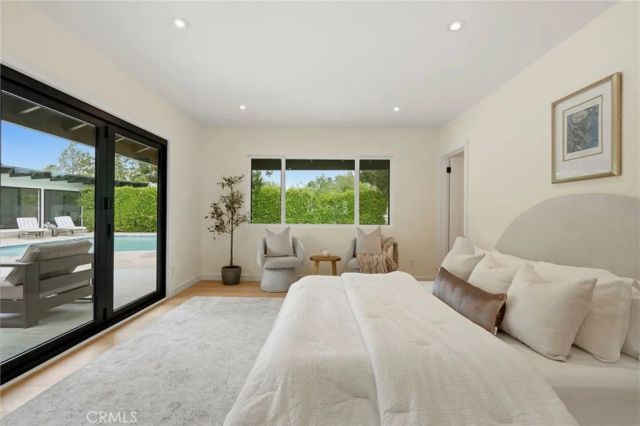 4614 La Subida, Tarzana, CA 91356
