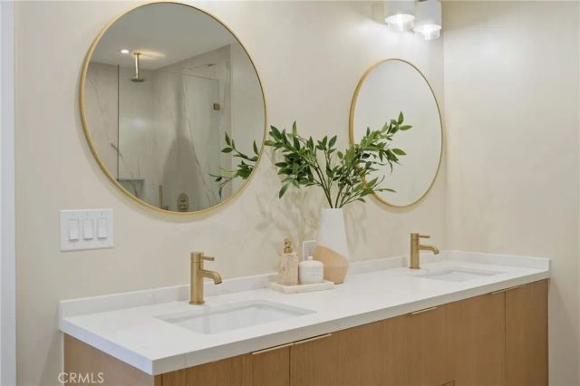 4614 La Subida, Tarzana, CA 91356