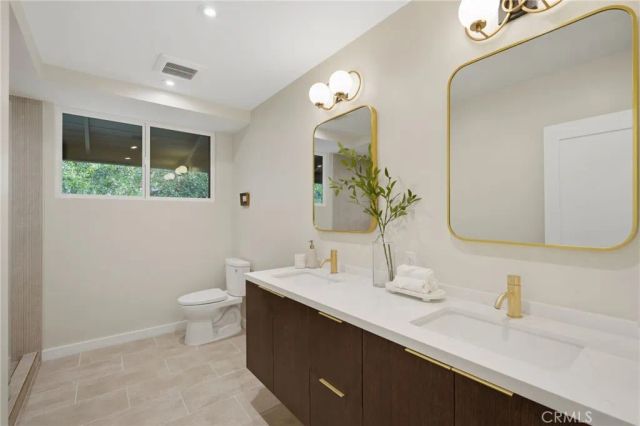 4614 La Subida, Tarzana, CA 91356