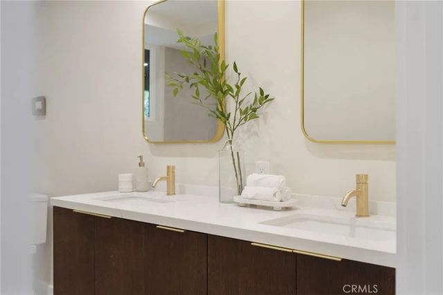 4614 La Subida, Tarzana, CA 91356