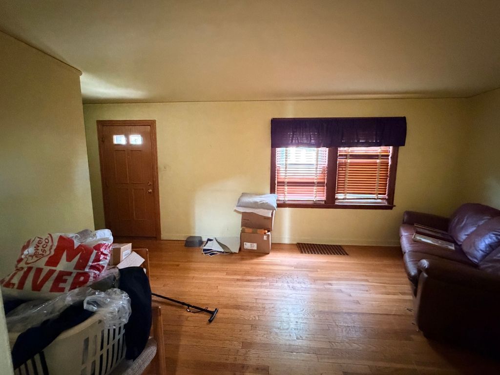 5329 S Mason Avenue, Chicago, IL 60638 — photo 4