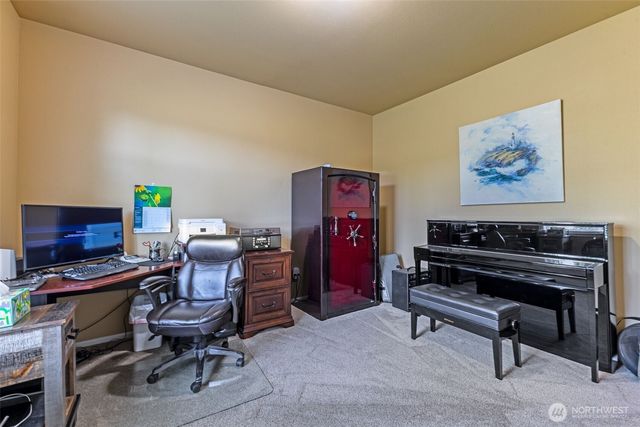 15521 148th Ave Ct E, Orting, WA 98360