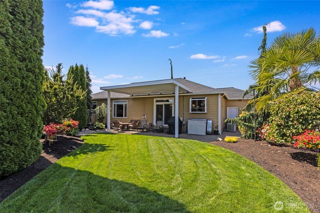 15521 148th Ave Ct E, Orting, WA 98360
