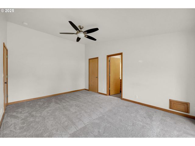 589 MARY NEAL Ln, Creswell, OR 97426