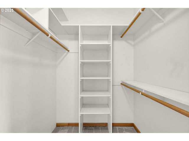 589 MARY NEAL Ln, Creswell, OR 97426