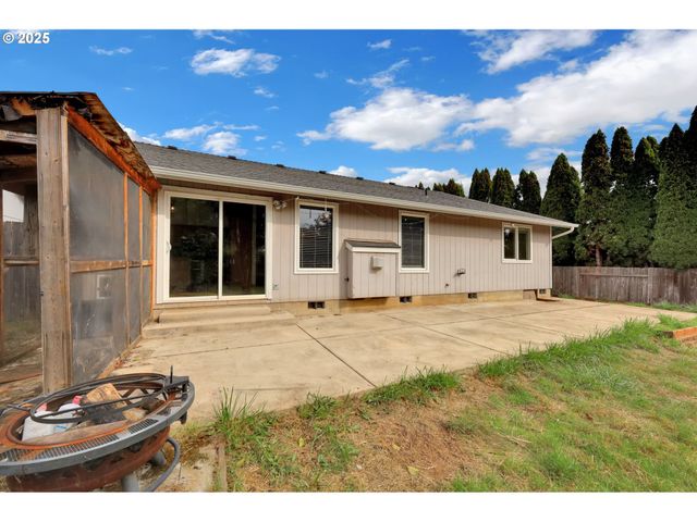 589 MARY NEAL Ln, Creswell, OR 97426